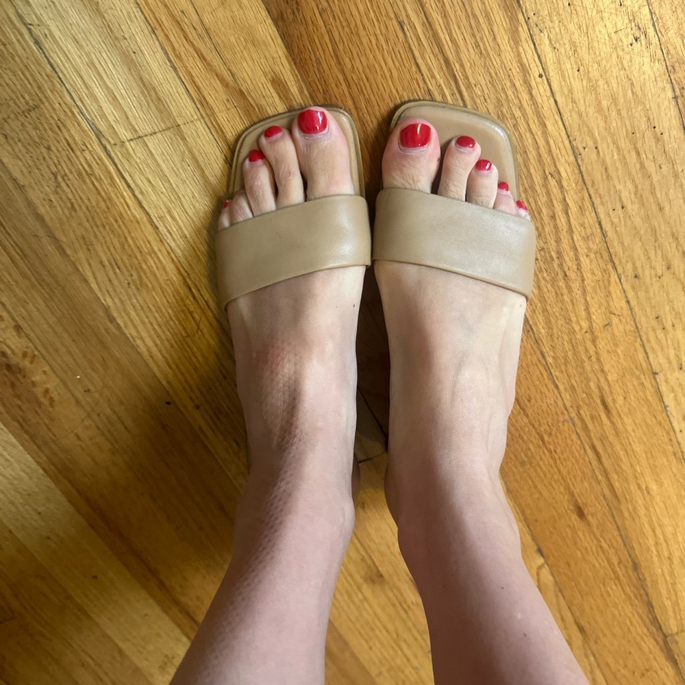 Tony Bianco Beige Wide-Strap Slide Sandals EU 38